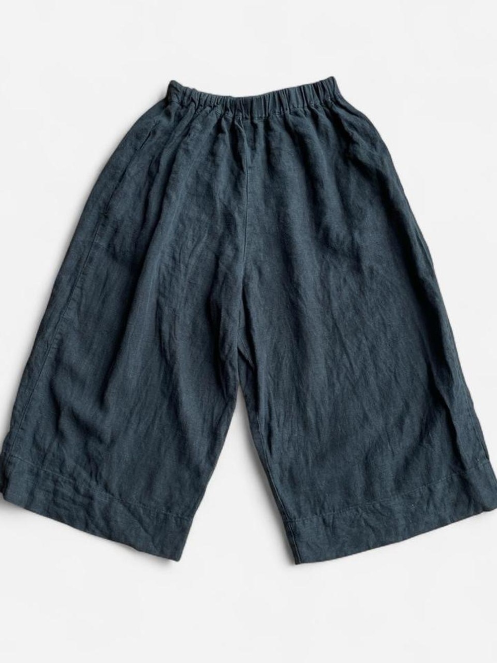 Nettle Studios Wide-Leg Black Linen Capri Culottes